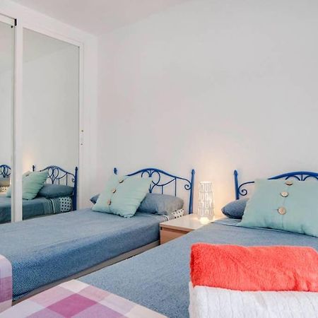 021 - Wonderful Beachfront Apartment With Stunning Sea Views Benalmádena Eksteriør billede